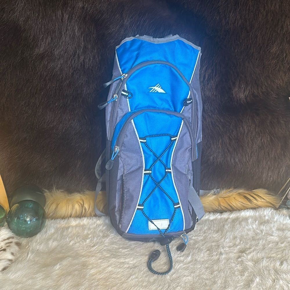 High Sierra pack (5090)